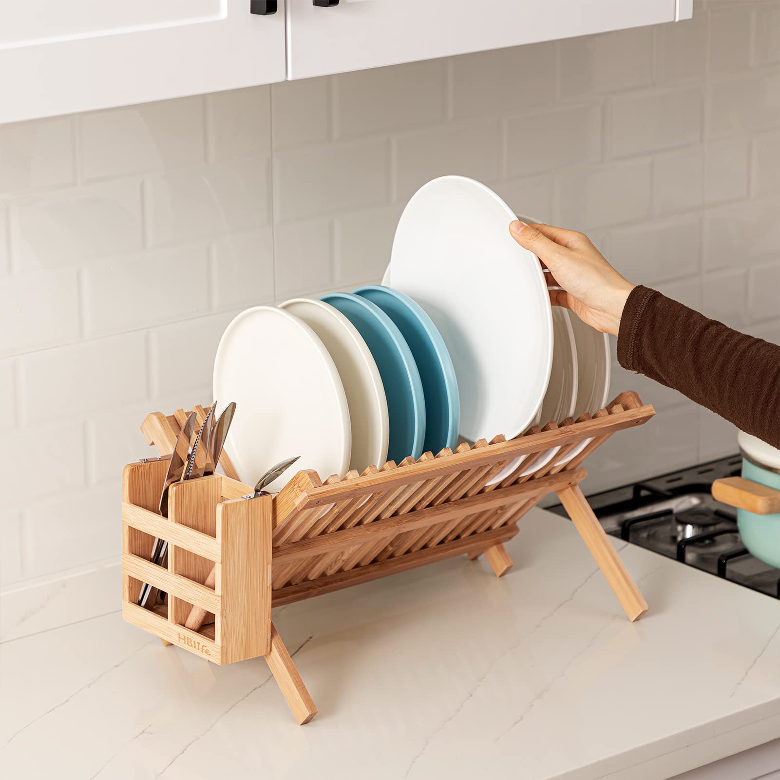 HBlife dish rack dimensions shown for open and closed use.