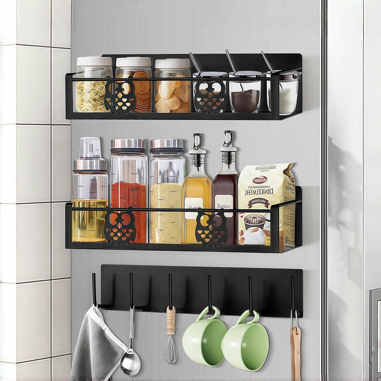 HCBaoXGui kitchen storage idea on fridge demonstrates space-saving potential