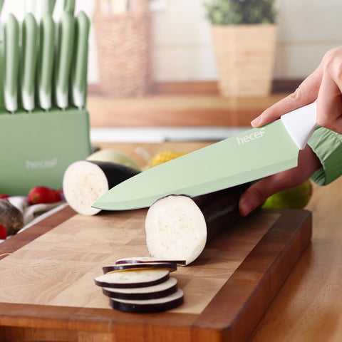 Hecef six-piece steak knives deliver clean, precise slices