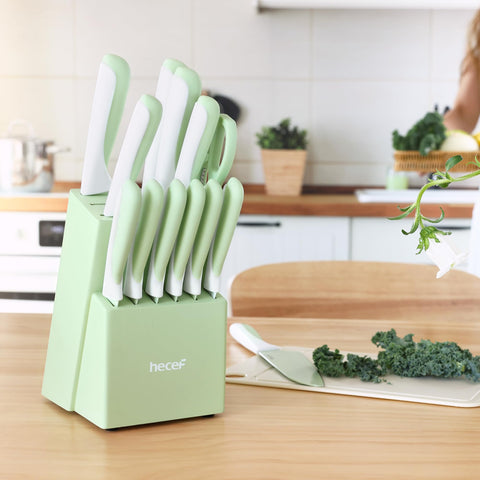 Hecef dishwasher-safe knives simplify cleaning after cooking