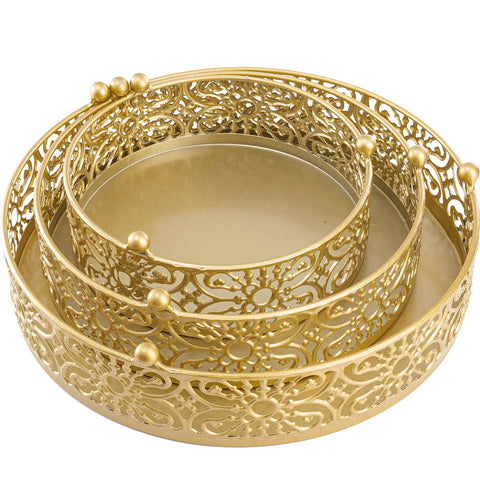 Hedume 12-inch round gold cake stand creates a striking centerpiece.