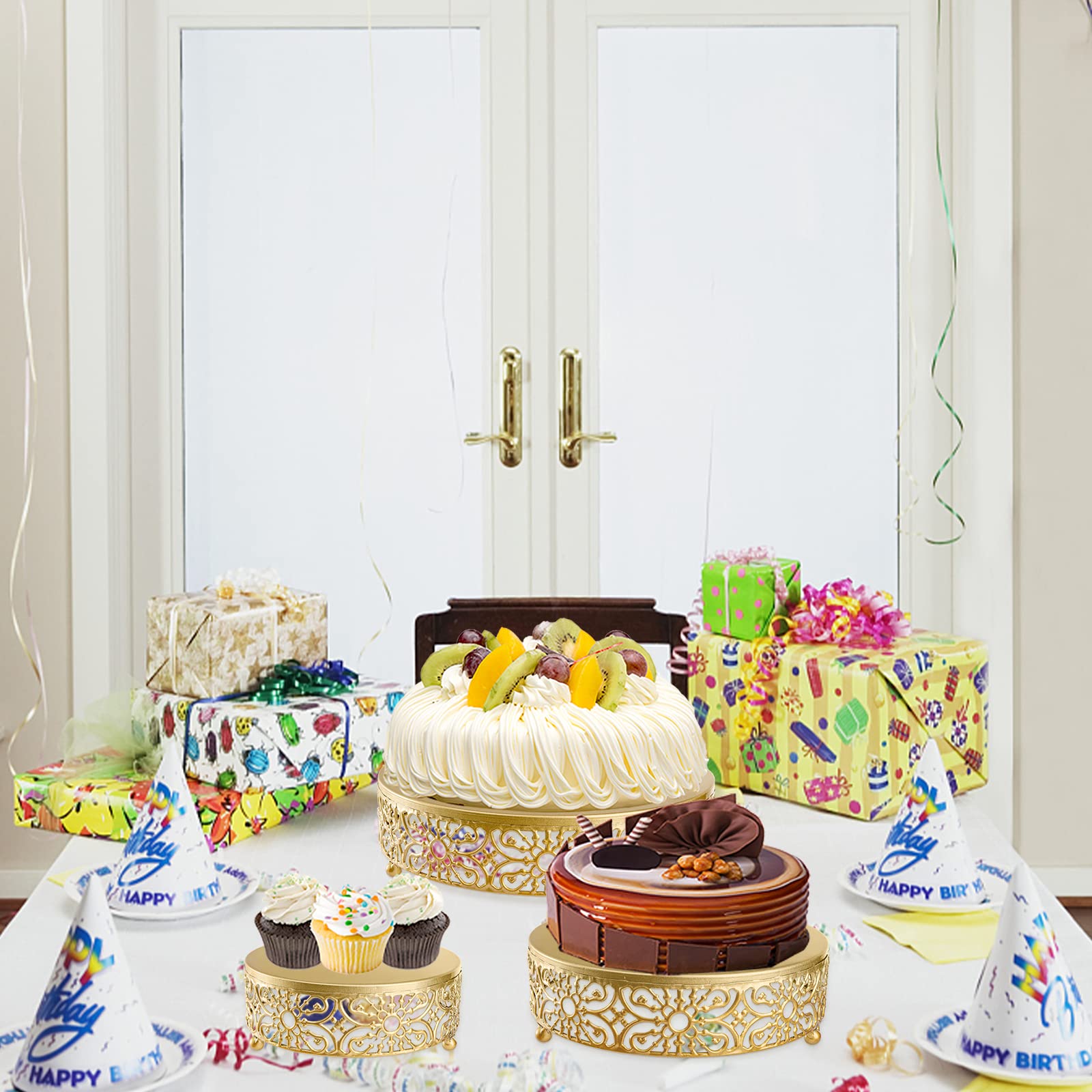 Hedume party cake stand set in gold for weddings and celebrations.