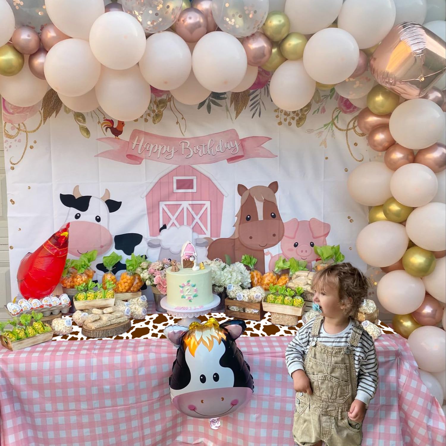 Hegbolke brown cow print enhances farm-themed parties with warmth