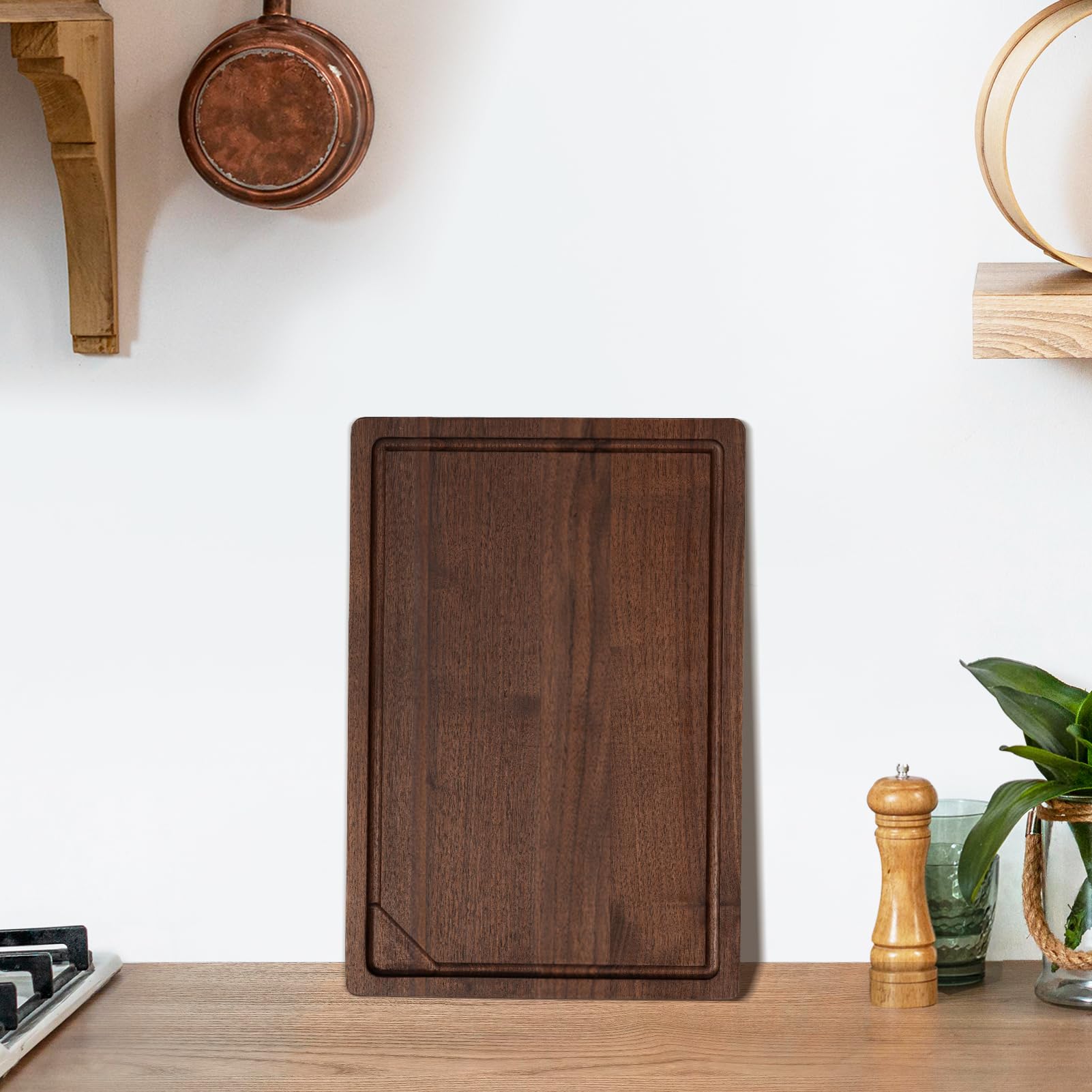 Heimlove Walnut Cutting Board deep grooves catching juices to keep counters clean