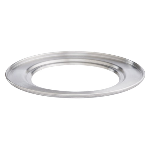Easy-clean design shown with warm water after steaming