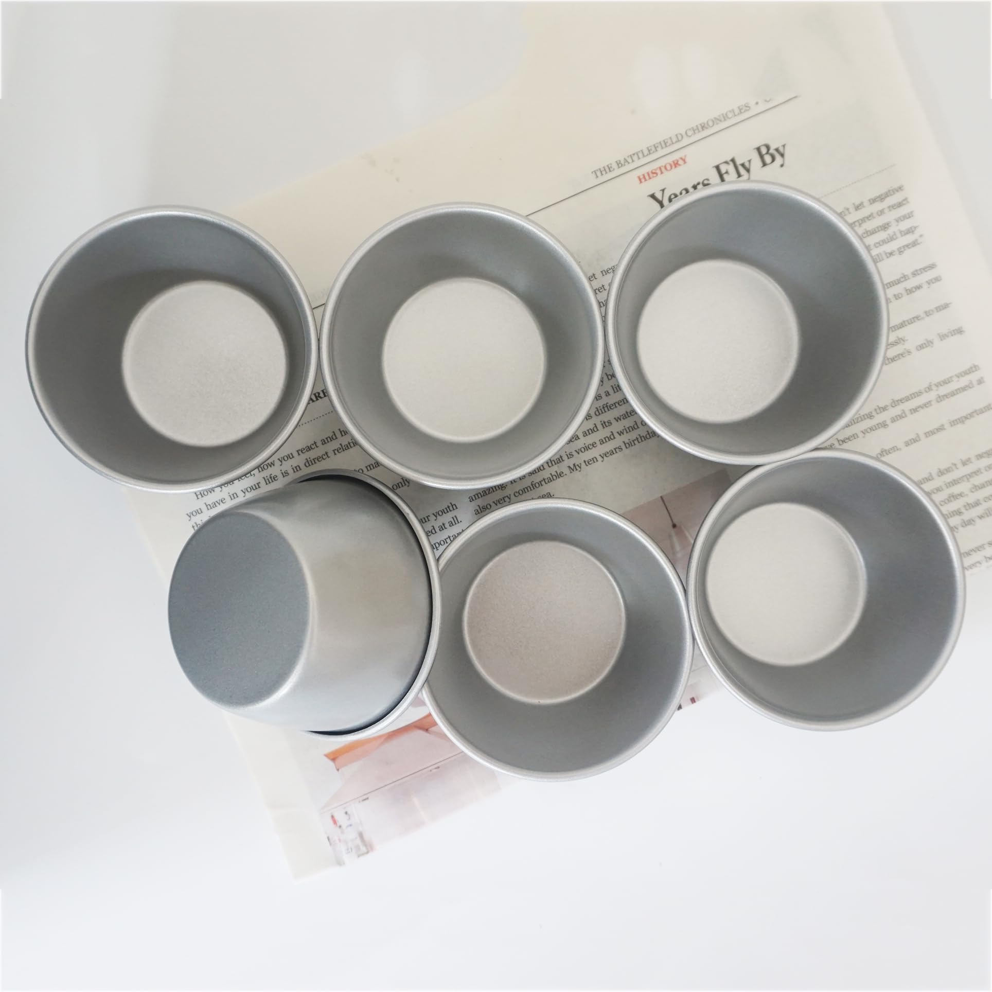 Heluok stackable pudding cups save space and simplify storage.