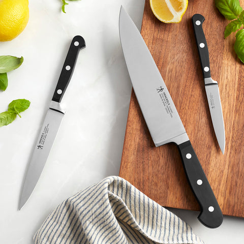 Triple-rivet handle design provides secure grip