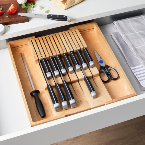 Henckels Santoku with grantons, reducing sticking for efficient mincing