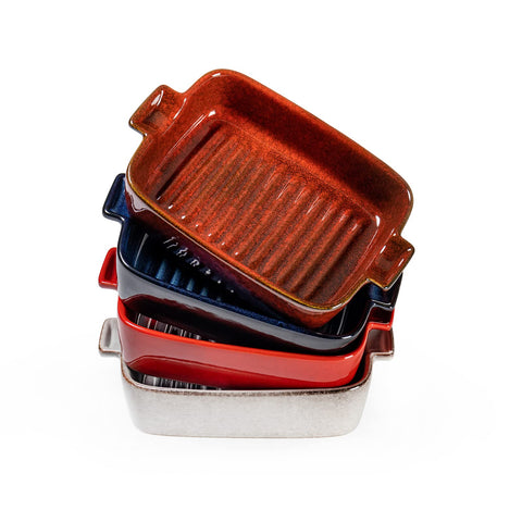 HENXFEN LEAD colorfully glazed bakeware with handles for easy serving.