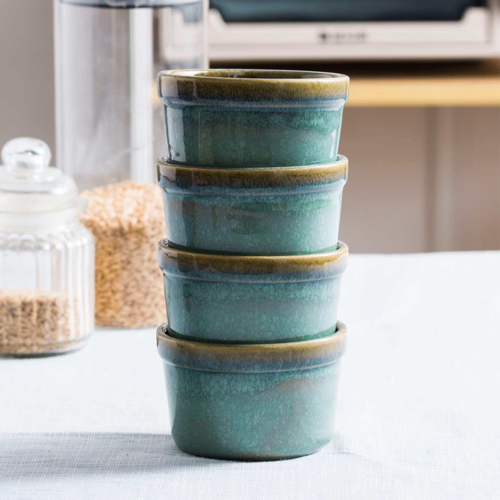 HENXFEN LEAD gift-ready baking set for parties and celebrations.