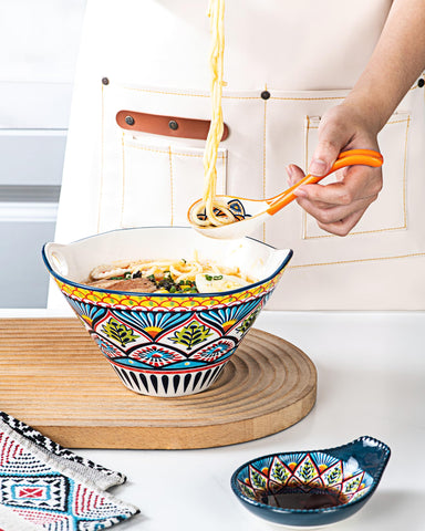 Microwave safe spoon by HENXFEN LEAD for reheating leftovers.
