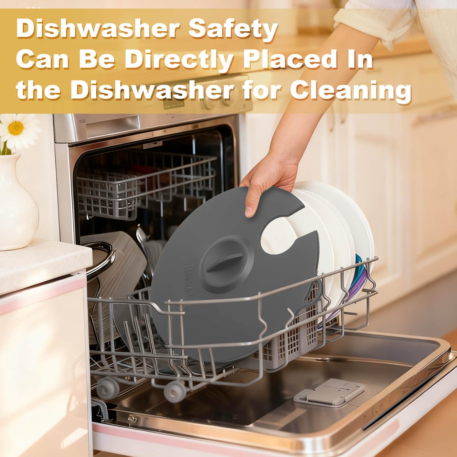 Lid withstands high temps up to 413°F for safe use.