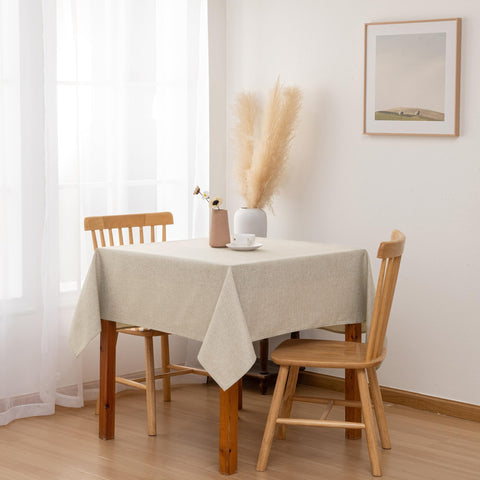 Hiasan tablecloth bold setup for dinner party.