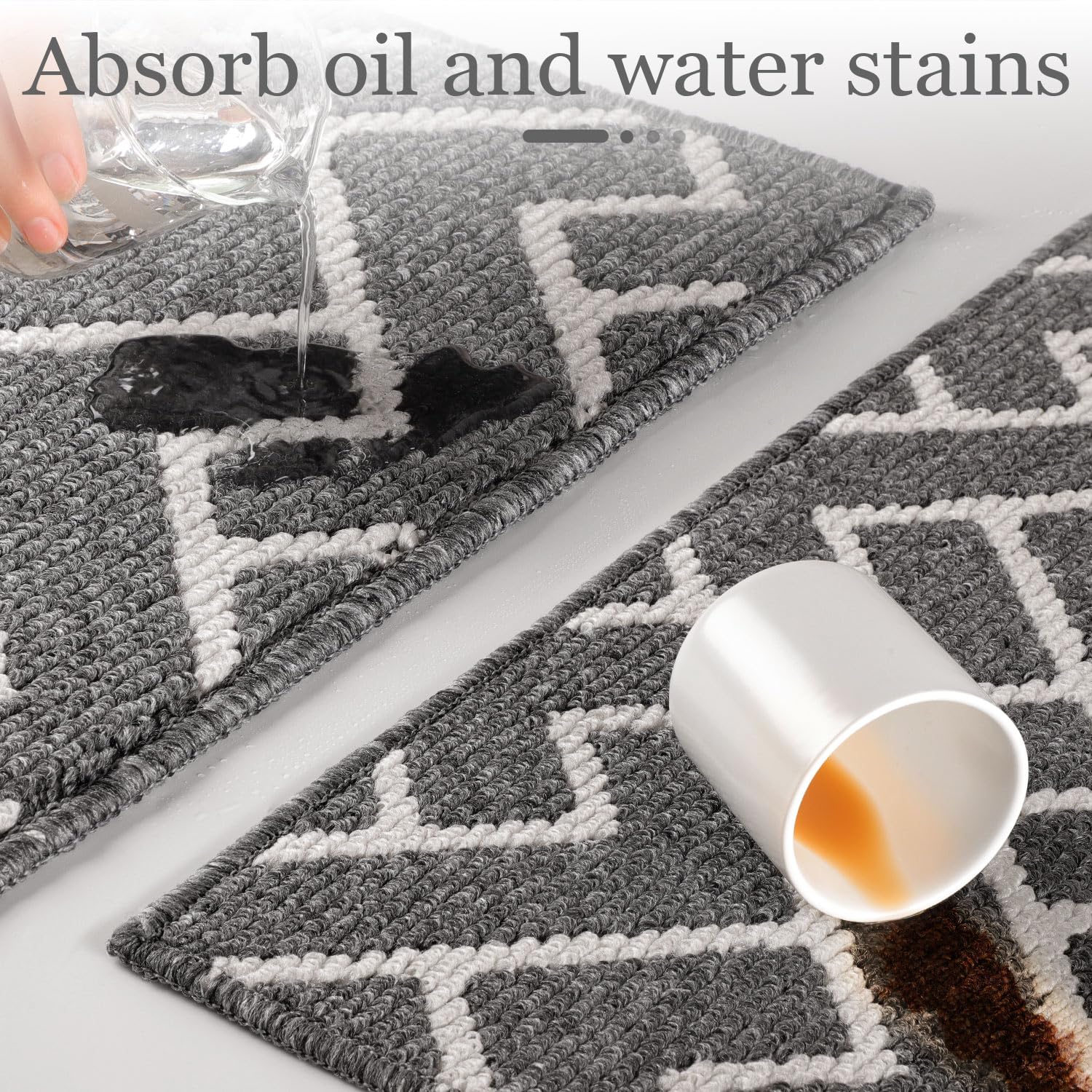 hicorfe Doormat scrapes dirt and water efficiently from shoes.