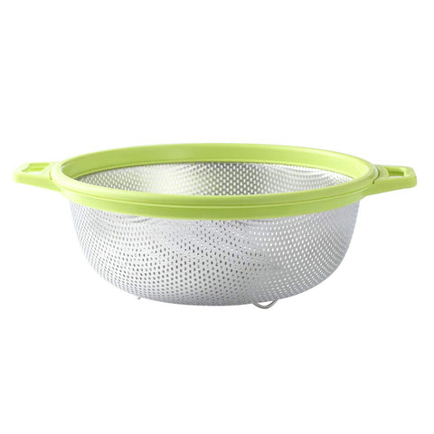 HiramWare large capacity keeps pasta greens and fruit ready.