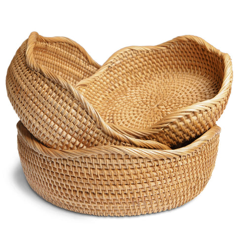 HITOMEN bread basket round large keeps bread fresh and stylish on counters.