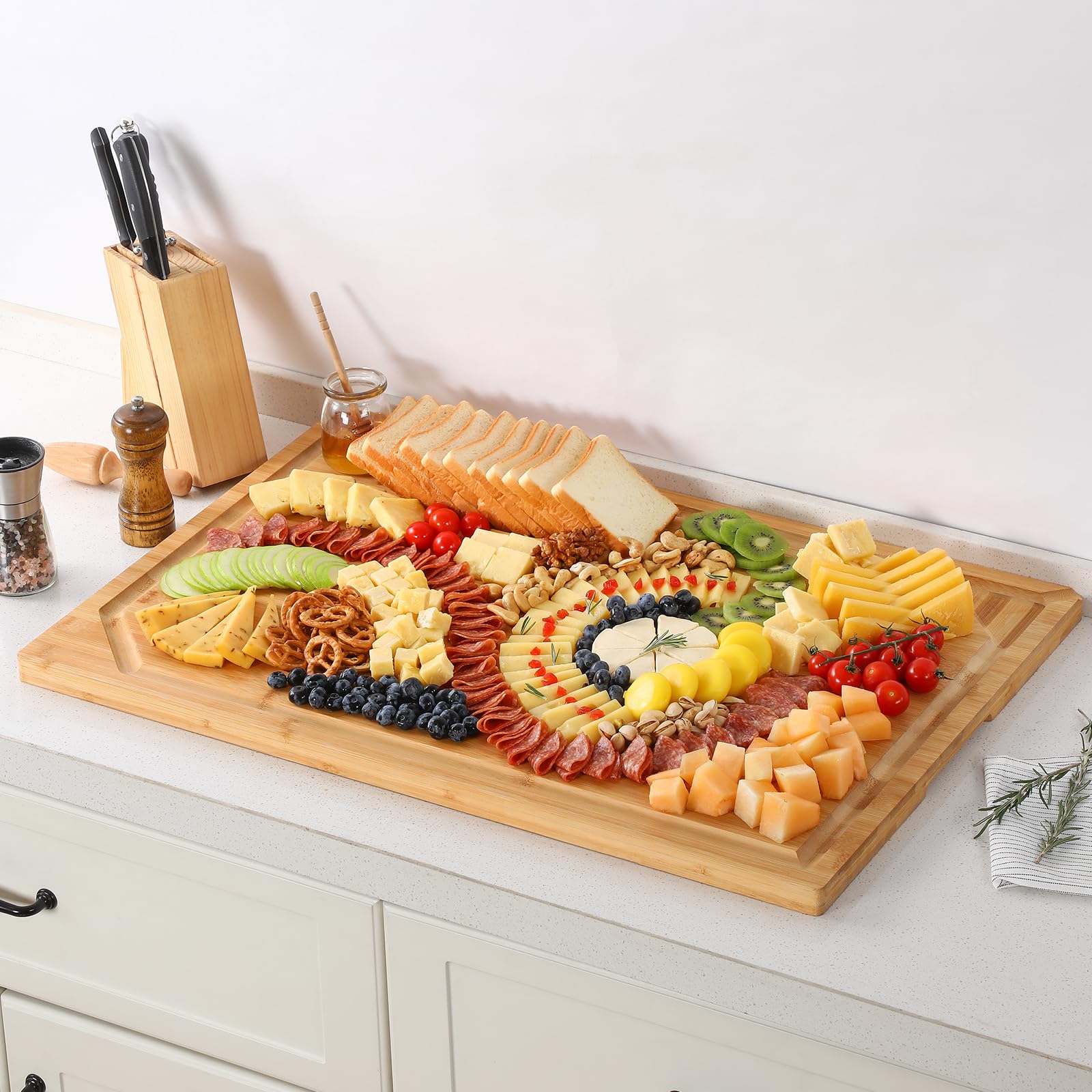 HIWARE cutting board close-up shows natural grain and durability.
