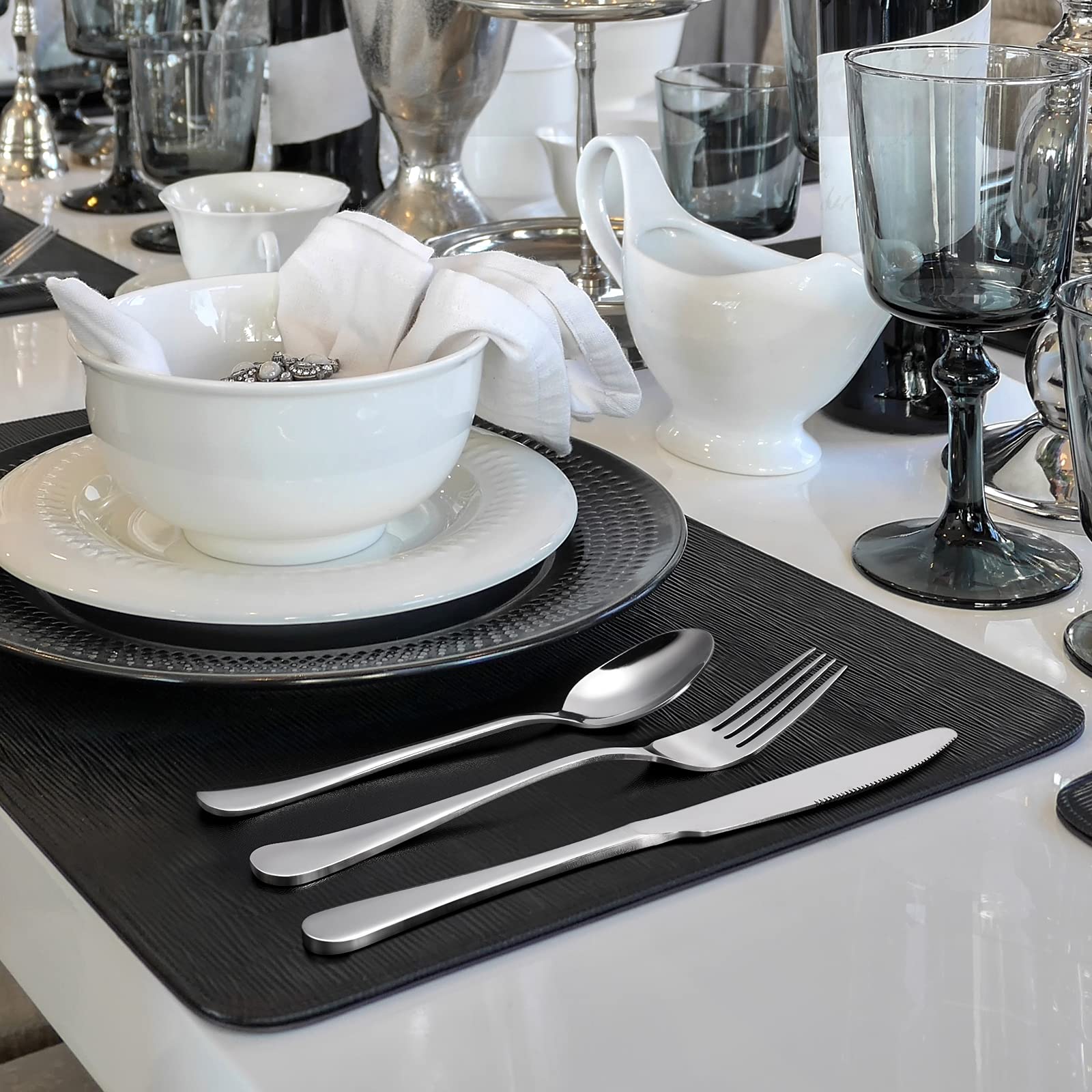 Hiware timeless style easily matches existing flatware for home or small restaurant settings.