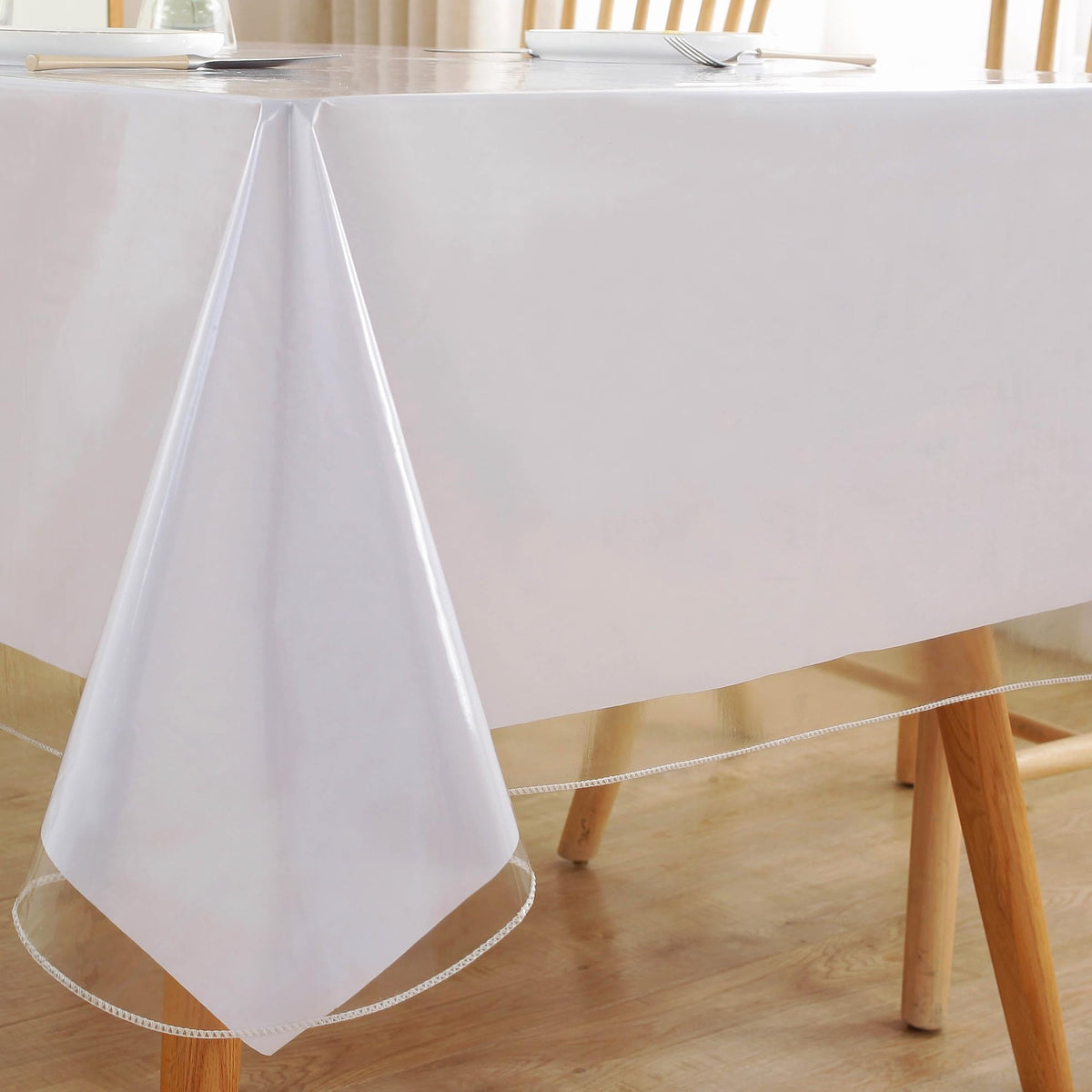 HLC.ME clear table cover on rectangular 60x90 to protect wood surfaces and showcase grain