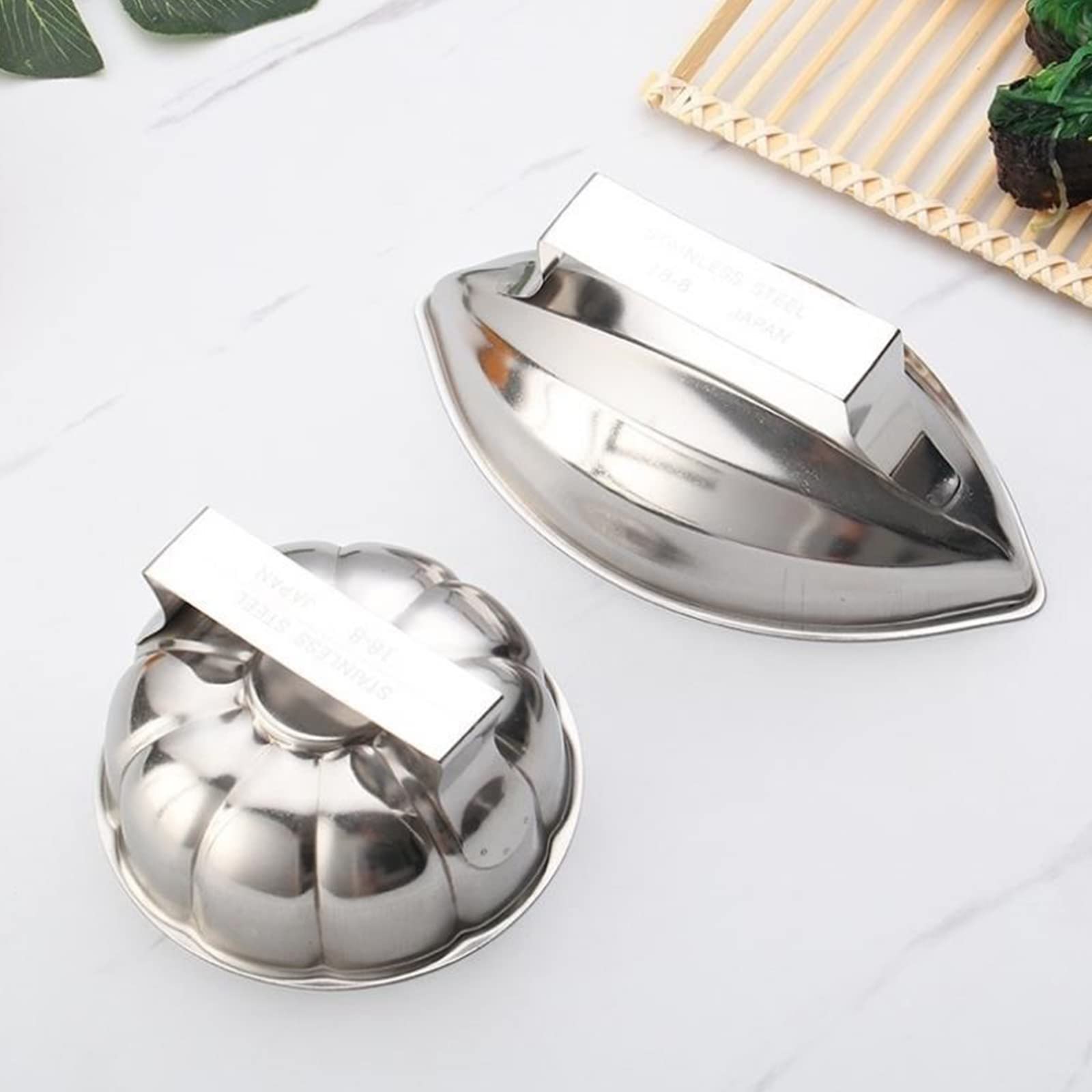 hokojix easy-release rice mould enables clean shaping