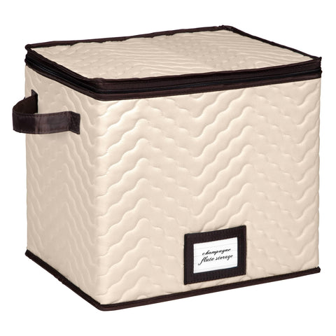 HOLDN’ STORAGE easy-carry handles make moving between shelves simple.