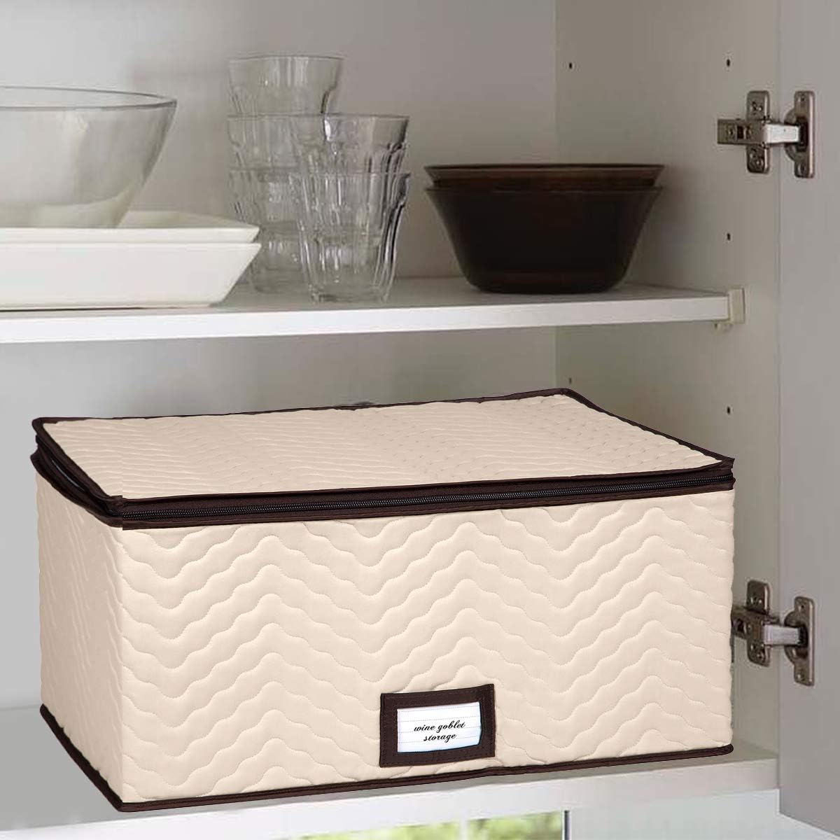 HOLDN’ STORAGE protects fine china during storage and moves