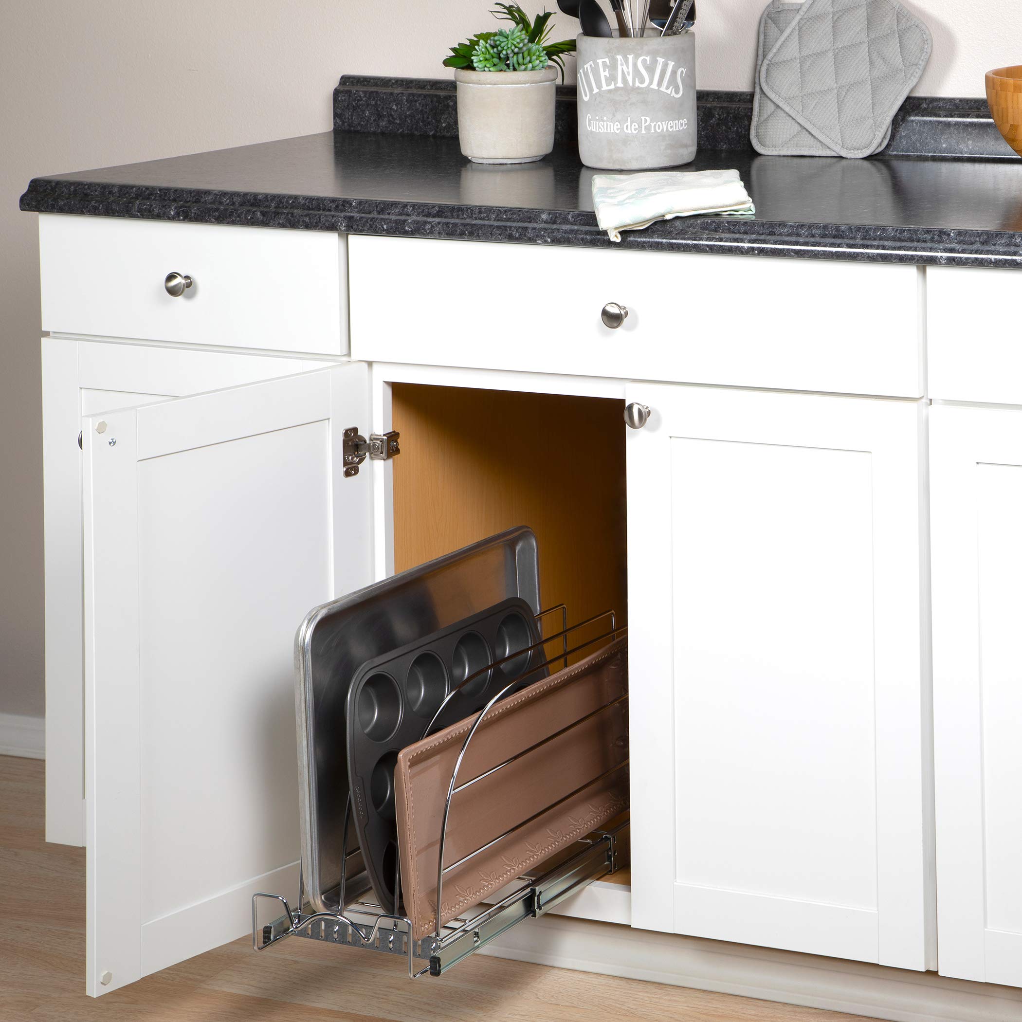 HOLDN’ STORAGE pull-out organizer for cutting boards categorizes sizes for quick access