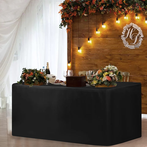 HolidayIdeas elegant black table setup suitable for weddings and parties