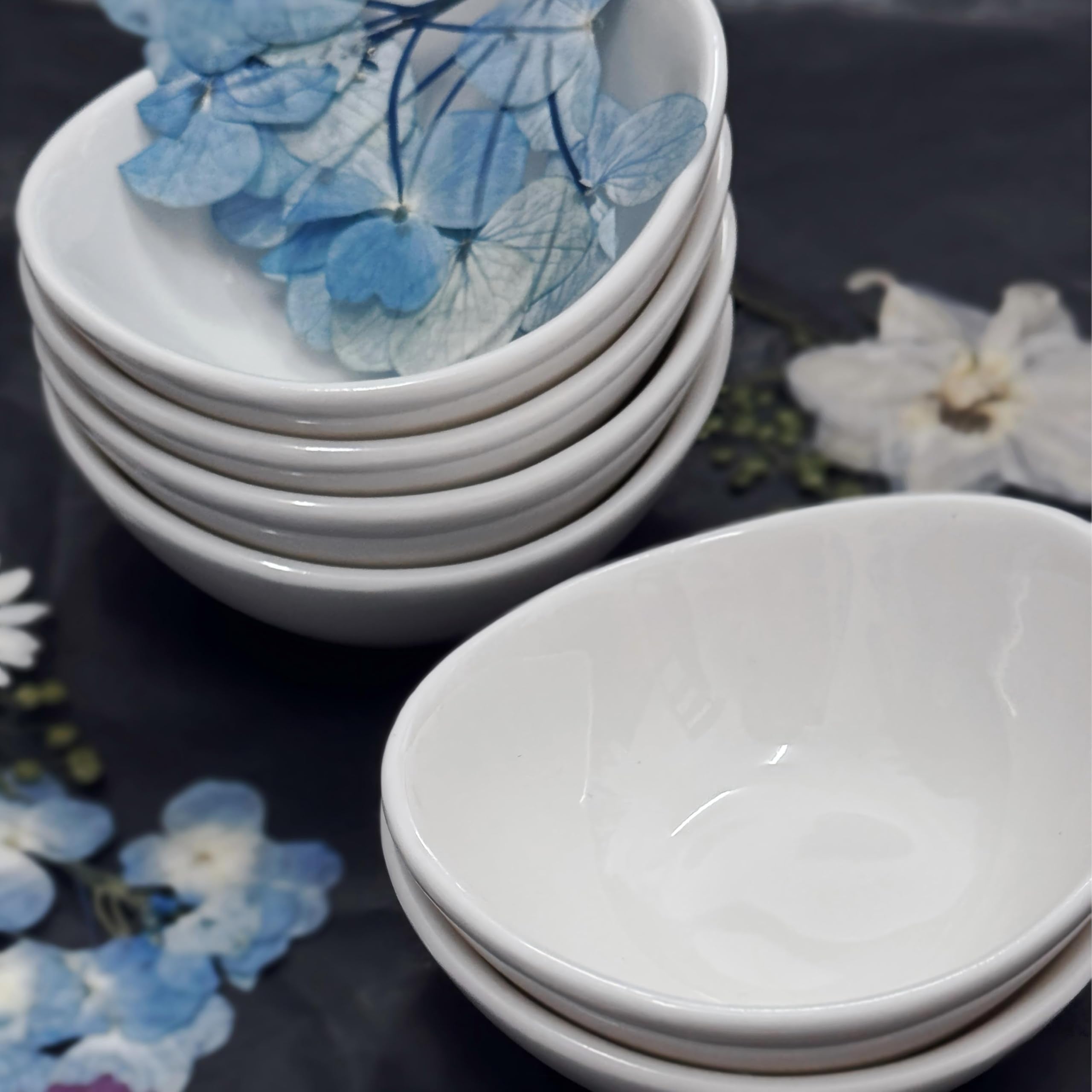 Holitika 6-piece dipping bowls perfect for condiments and sauces.