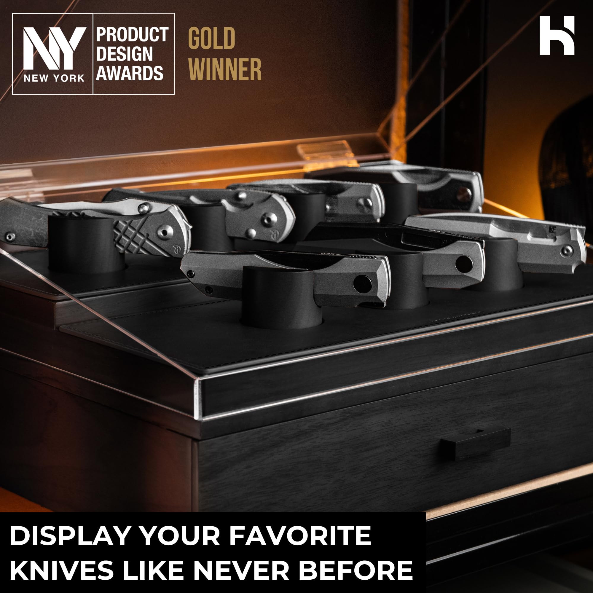 Hinged cover and felt-lined drawer protect knives from dust and scratches.