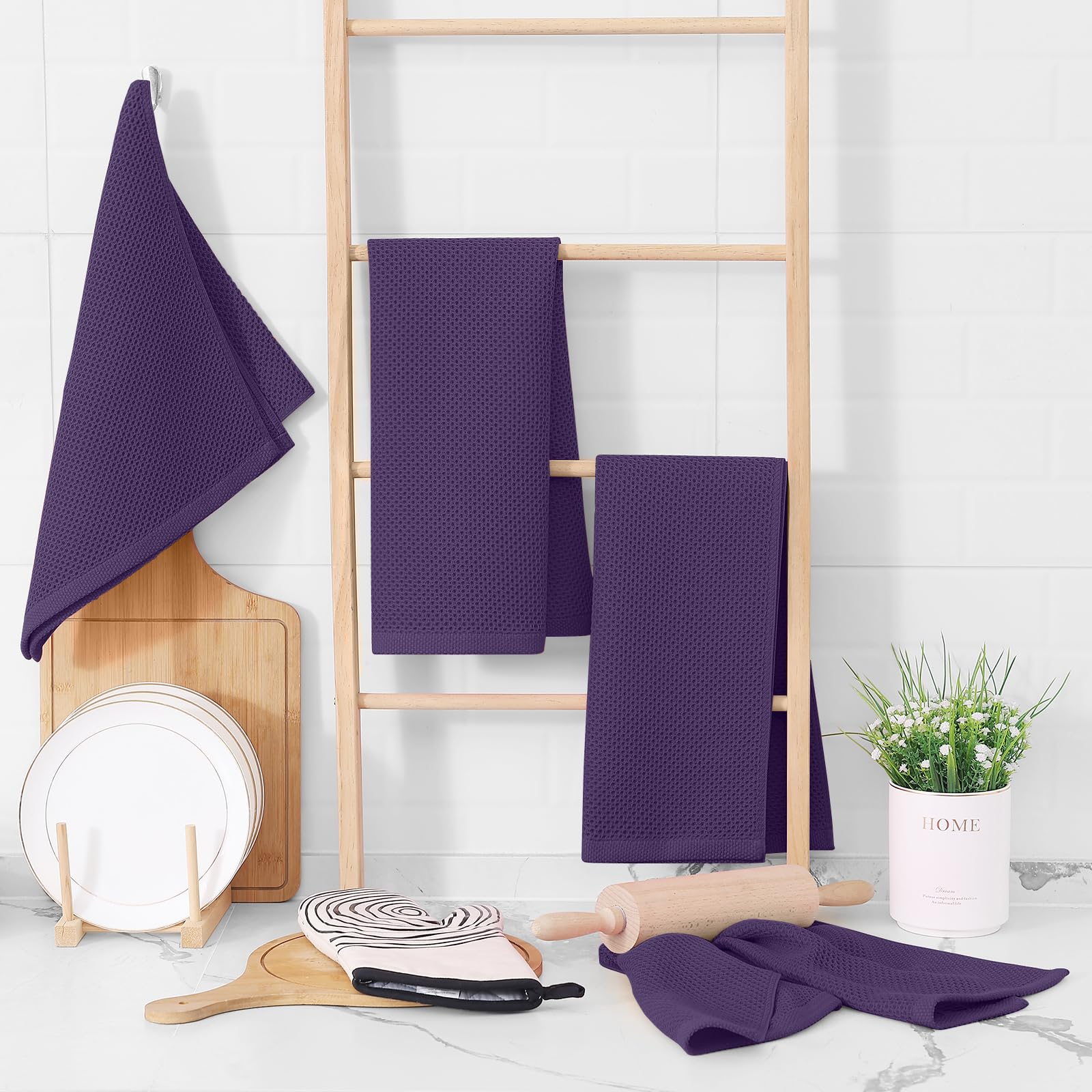 Homaxy cotton dishcloths provide lightweight, breathable performance in bright eggplant.