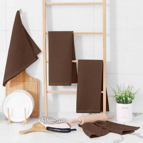 Homaxy dish towels guard delicate dinnerware while absorbing spills with a soft touch.