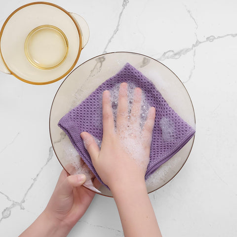 Homaxy lavender dishcloths six-pack enhances kitchen decor while drying efficiently.