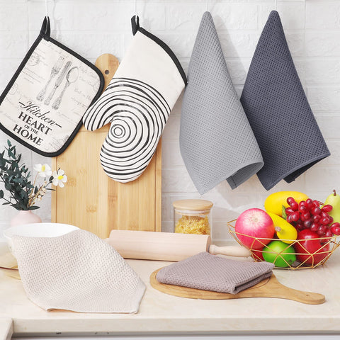 Homaxy quick-dry towels standing by for spills and cleanup