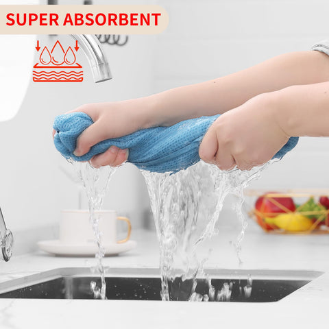 Homaxy 12x12 inch dishcloth in use for versatile kitchen wiping