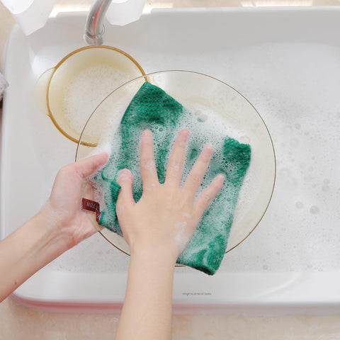 Homaxy 12x12 inch towels in dark green simplify prep and cleanup.
