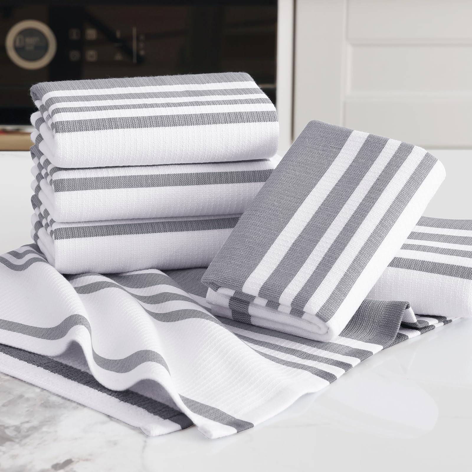 Homaxy towels measure 18x28 inches, large surface for dishes.