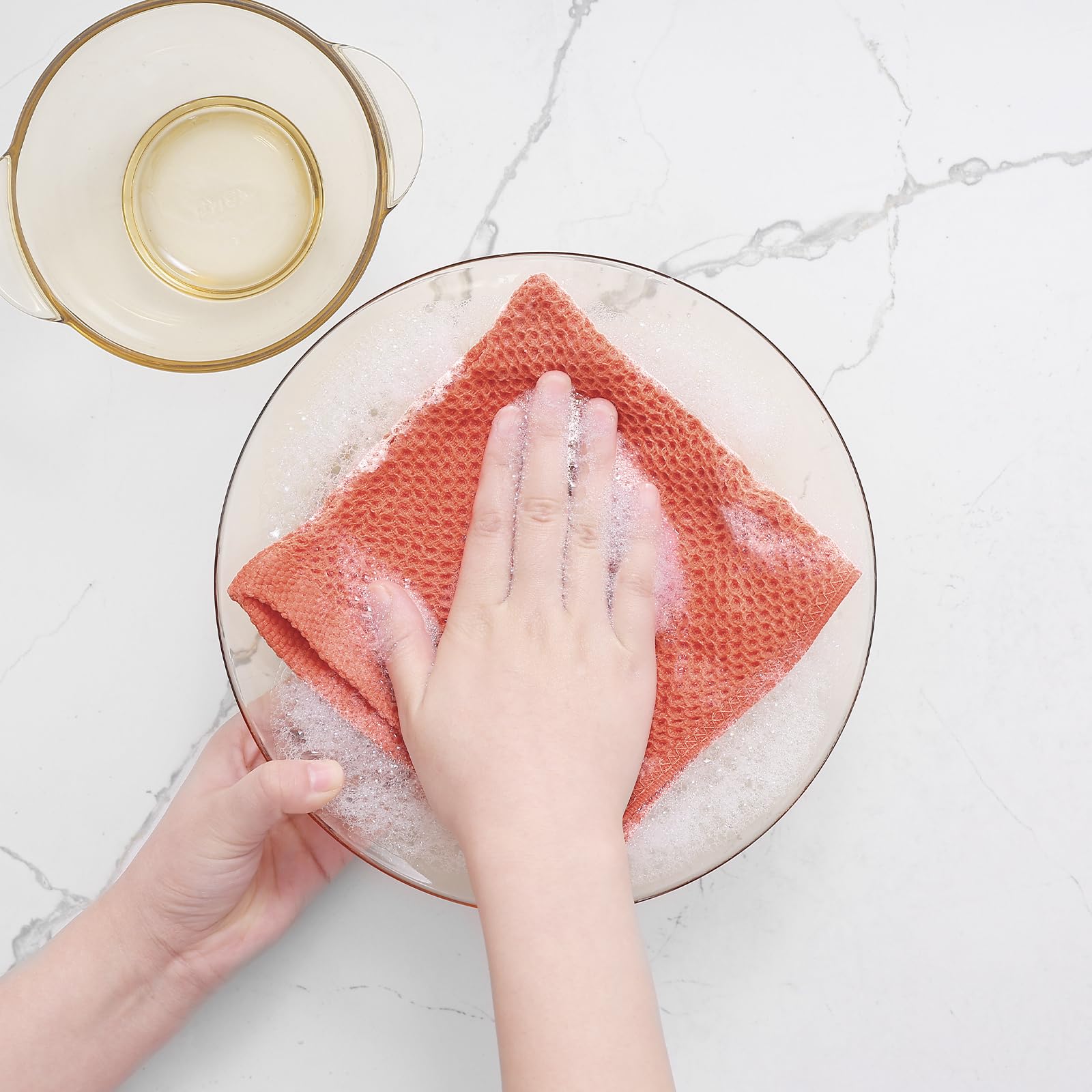 Homaxy waffle-weave dishcloths for fast drying and everyday kitchen tasks.
