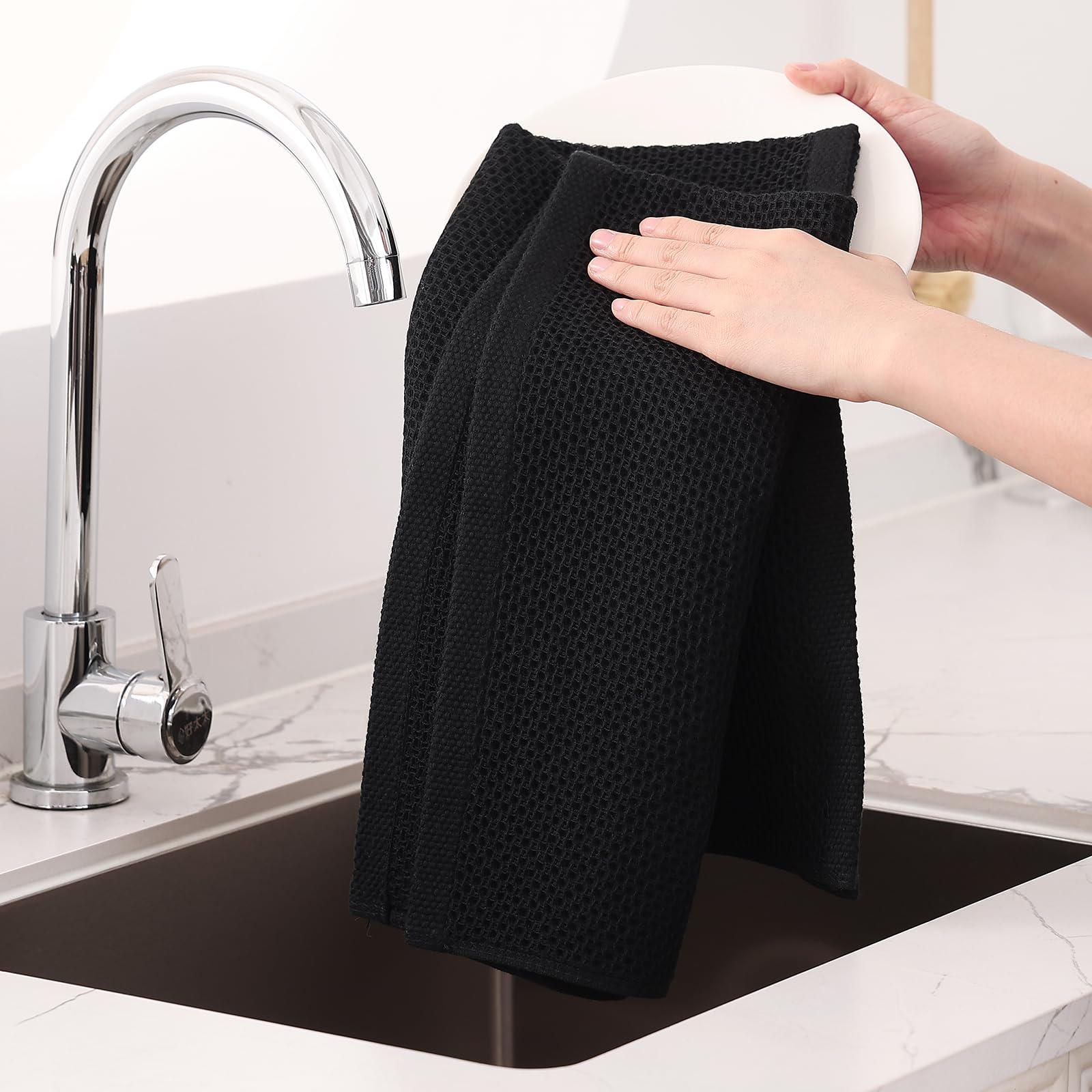 Homaxy black 20x28 towel for fast spill absorption and drying