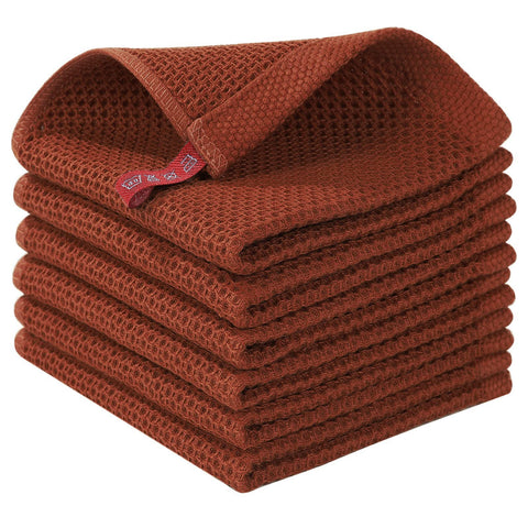 Homaxy waffle weave dishcloth in rust color for quick drying.
