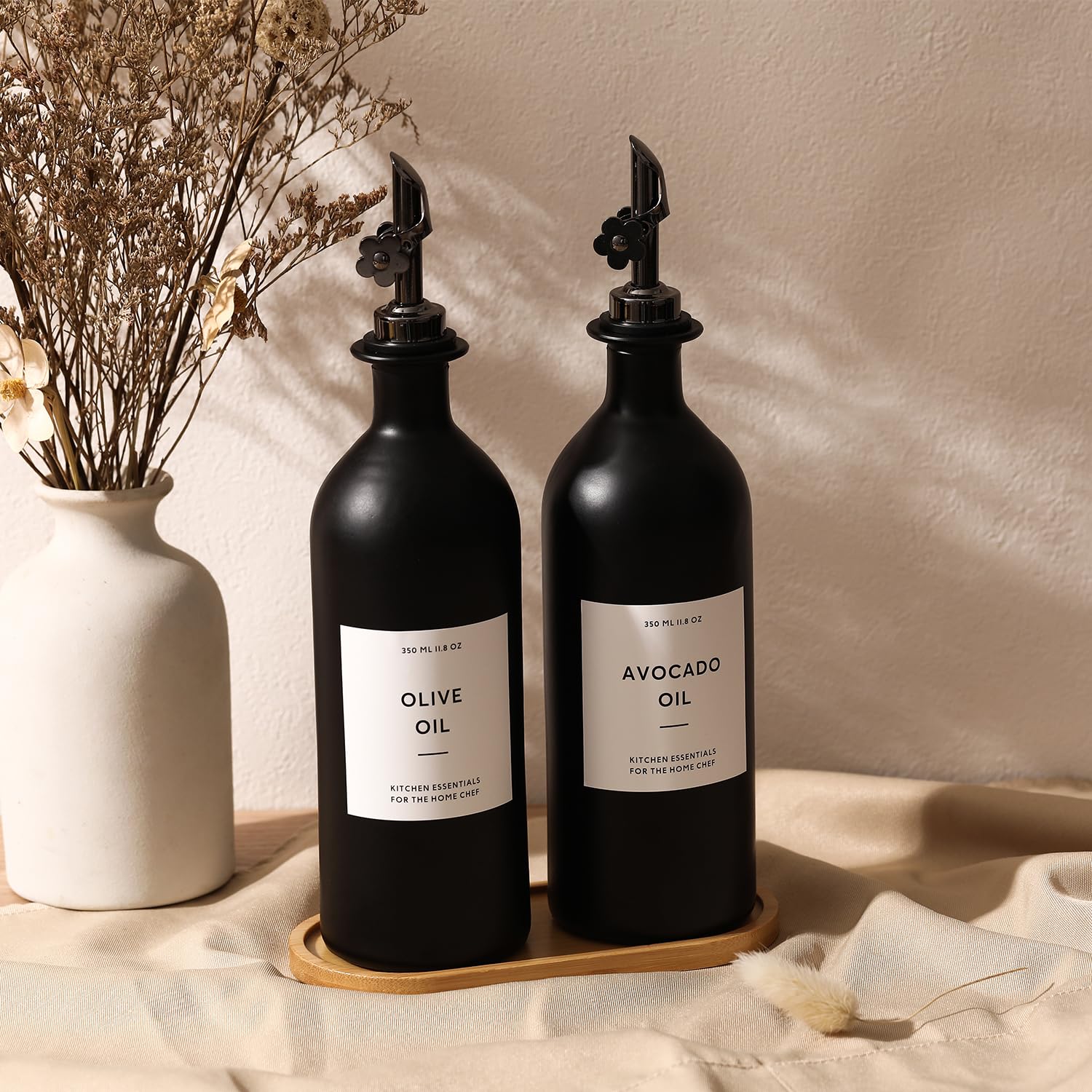 HOMCDALY gift-ready oil dispenser set for housewarmings and holidays.