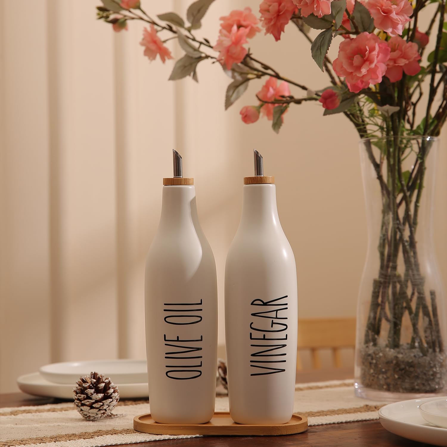 HOMCDALY dispenser featuring stainless steel spout for controlled pouring