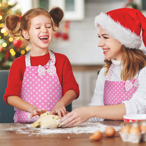 Homgaty apron set arrives gift-ready for birthdays and holidays