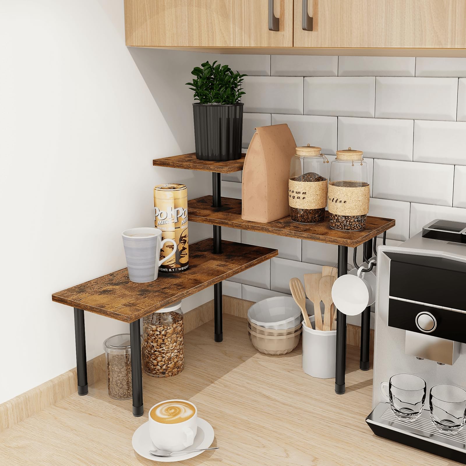 Homode four metal hooks provide versatile hanging storage.