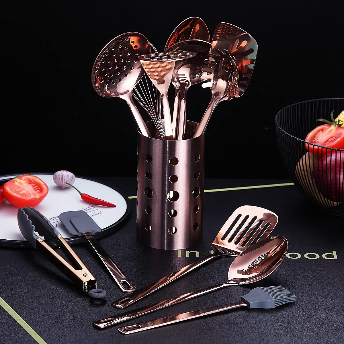 HOMQUEN pasta server in copper finish for handling long noodles easily