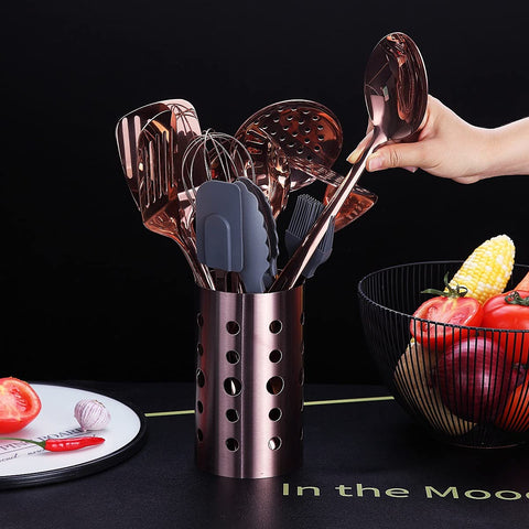 HOMQUEN slotted turner designed for safe flipping on non-stick cookware