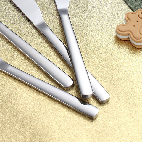 HOMQUEN long-lasting heavy-duty flatware for everyday use.