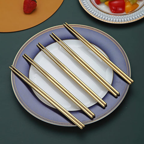 HOMQUEN stainless steel chopsticks are dishwasher safe for easy cleanup.