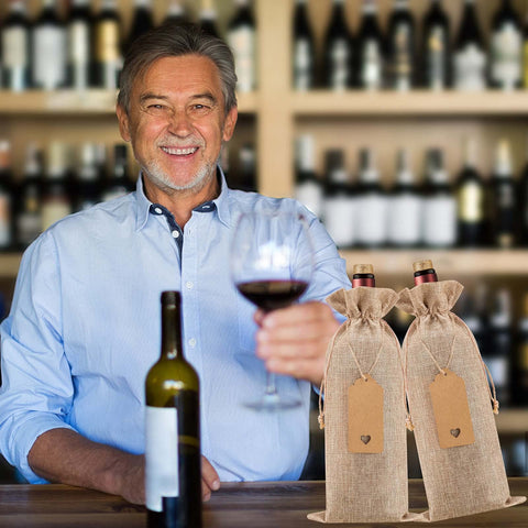 Homum wedding and party wine bags showcase rustic, sustainable packaging.