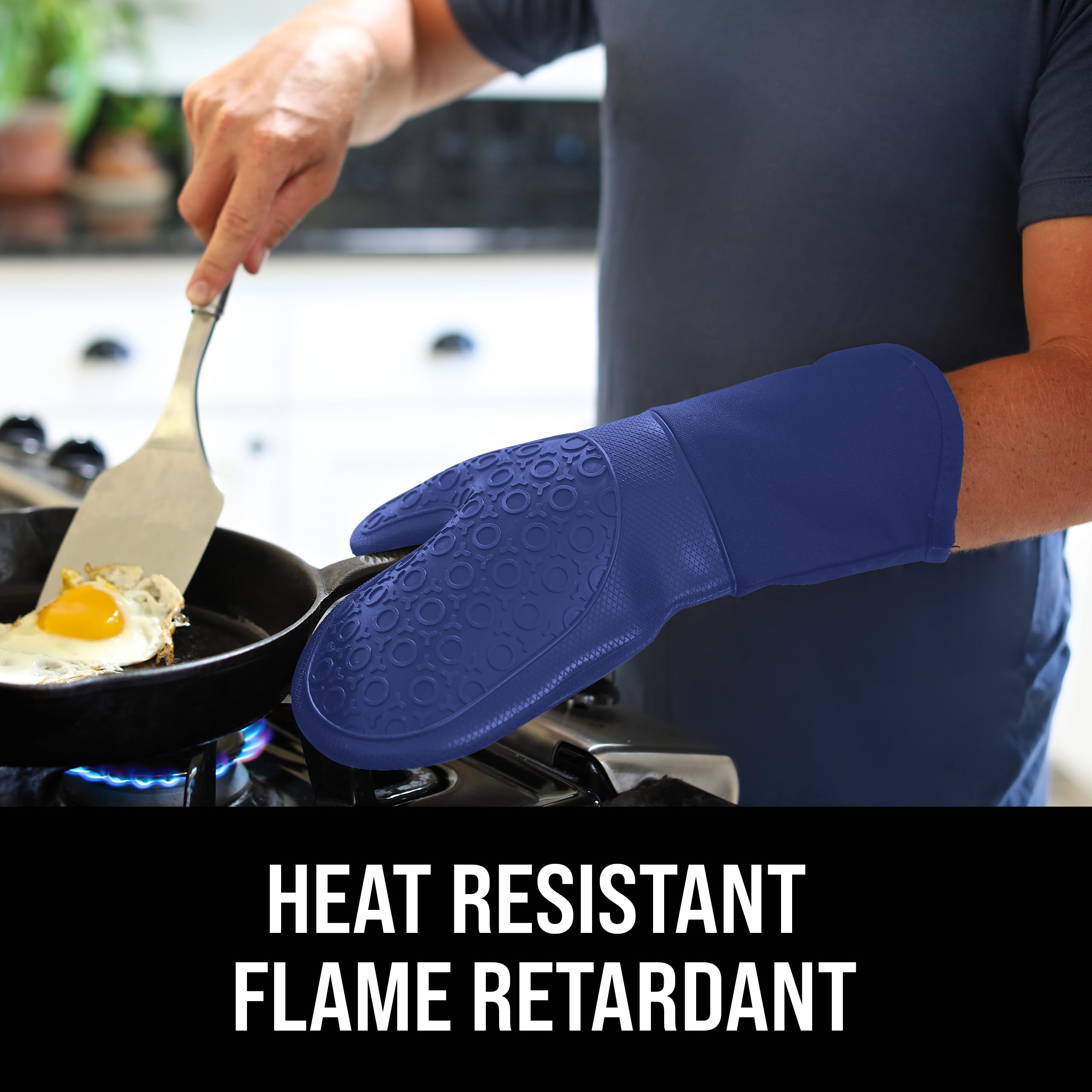 HOMWE silicone oven mitt: non-slip textured palm for secure handling of hot pots.